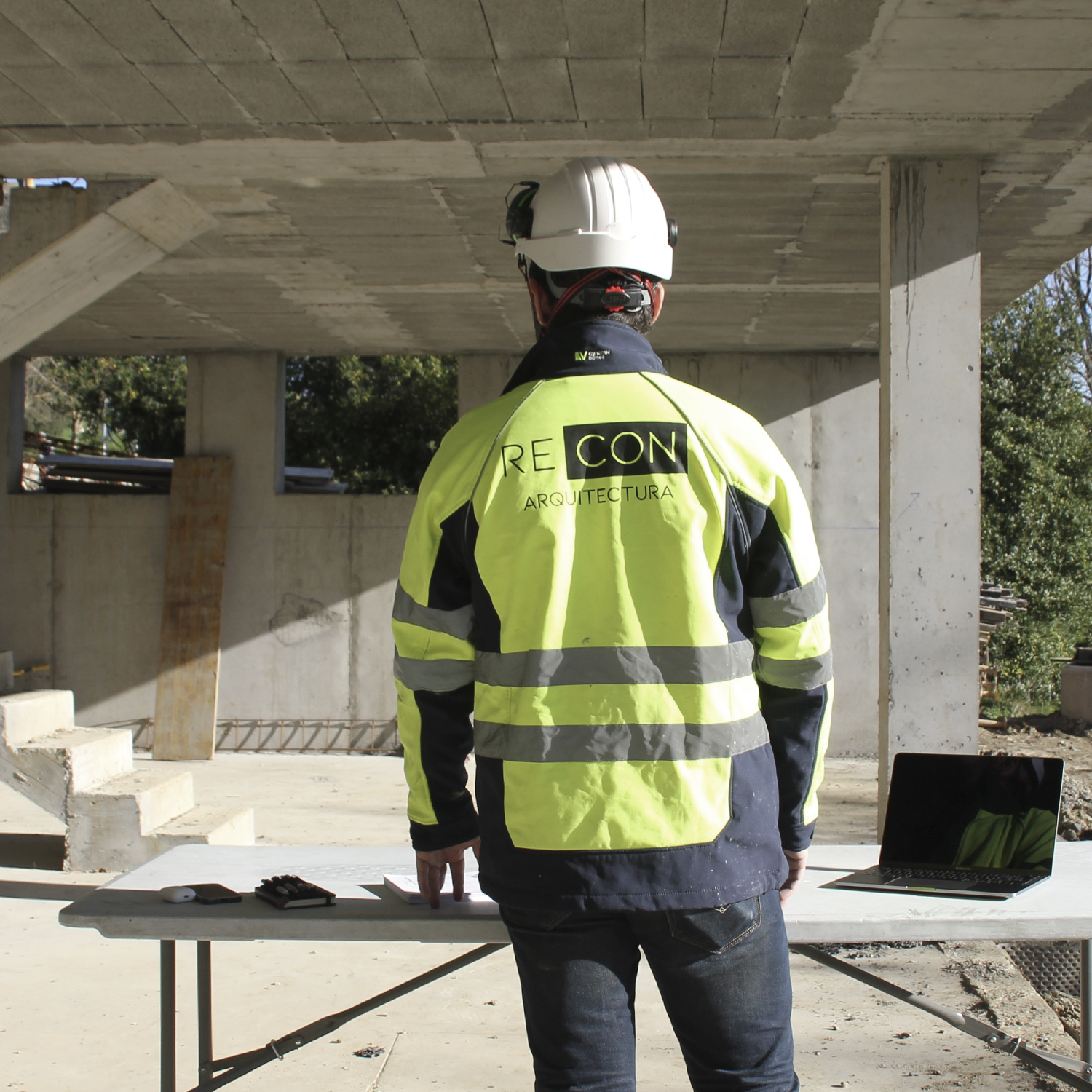 One of the services we offer in Recon Architecture is construction management